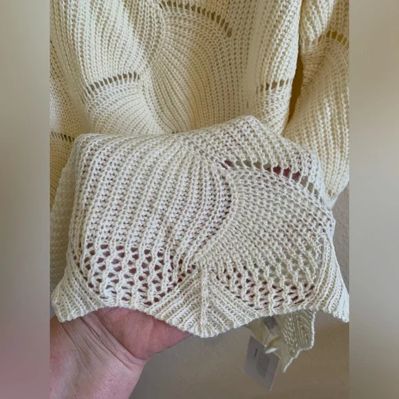 Bloomchic Plus Size Ivory Sweater NWT 🌴 - Picture 10 of 11